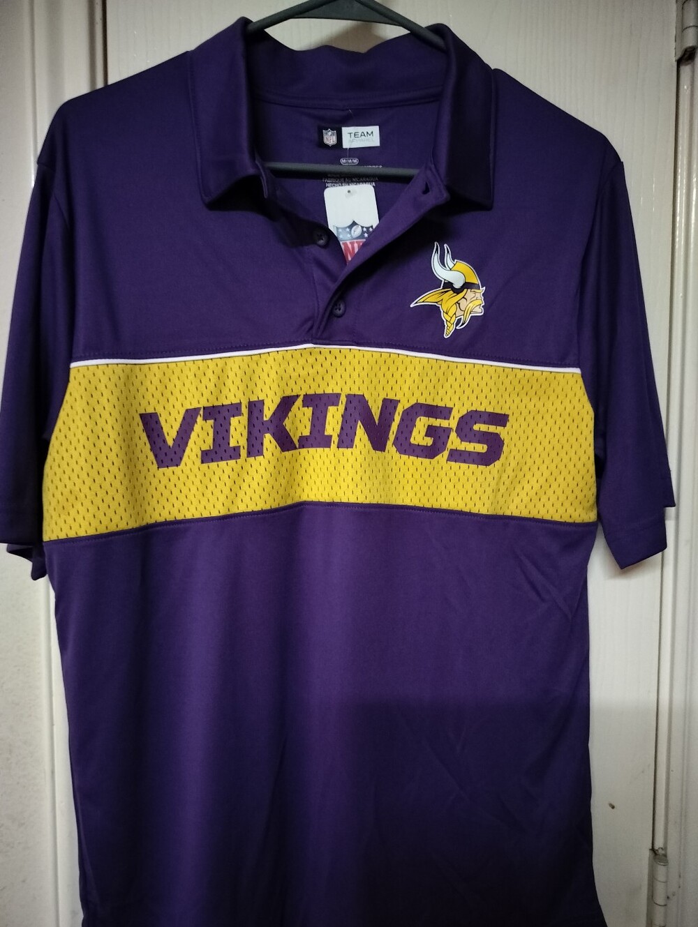 Minnesota Vikings Men's NFL Team Apparel Logo Polo Shirt- Size-Medium-NWT